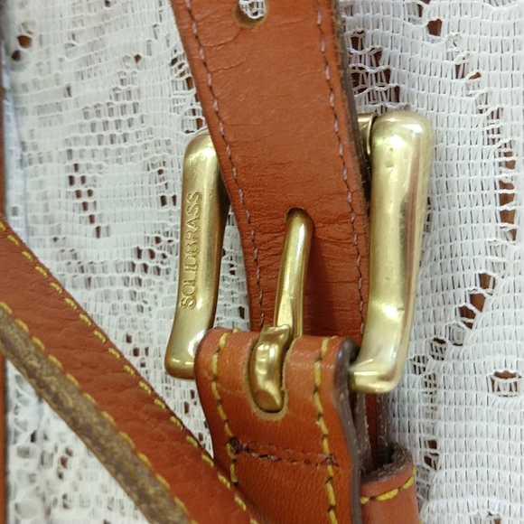 Vintage Dooney and Bourke  crossbody - Picture 14 of 14